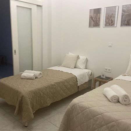 Piraiki Coastal Accommodation ピレウス エクステリア 写真