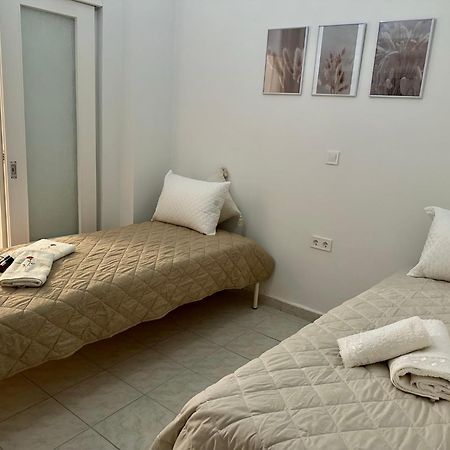 Piraiki Coastal Accommodation ピレウス エクステリア 写真