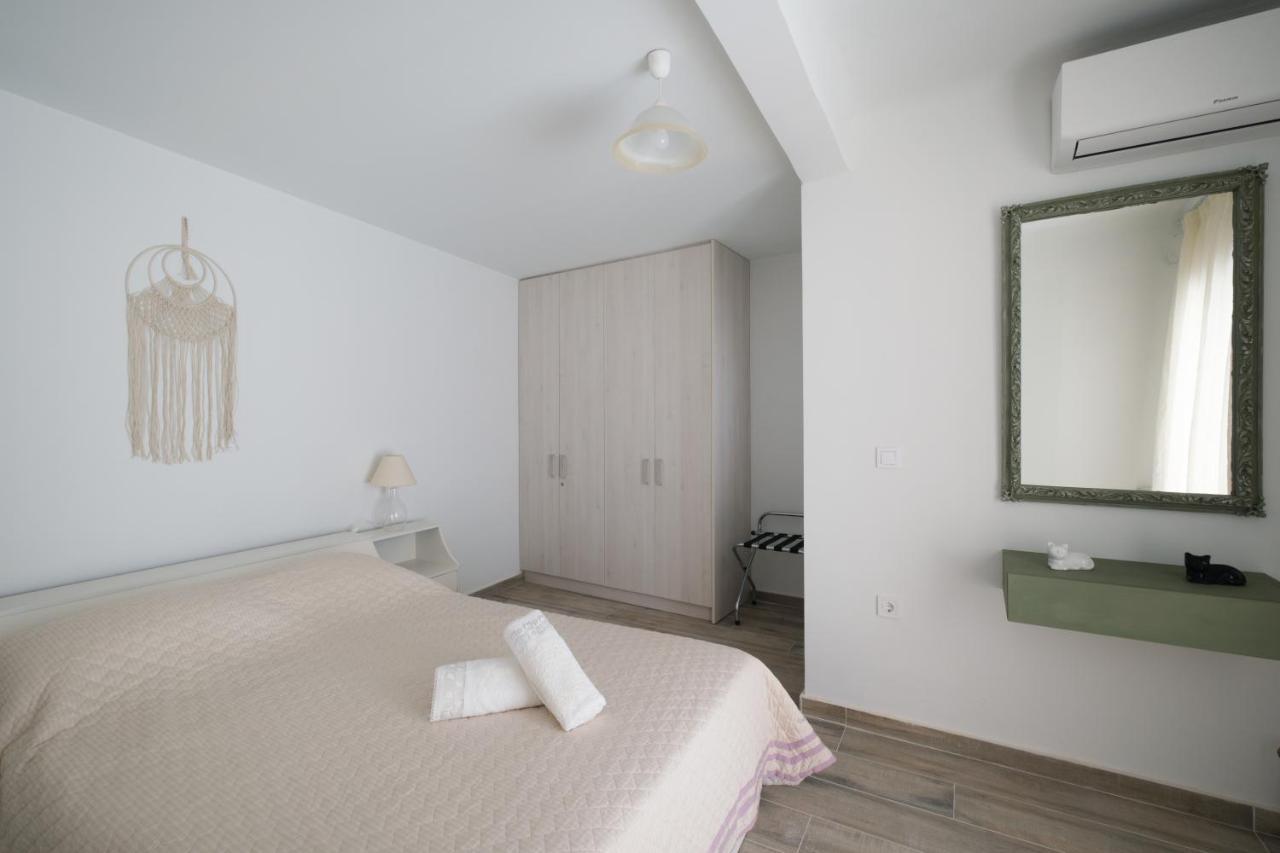 Piraiki Coastal Accommodation ピレウス エクステリア 写真