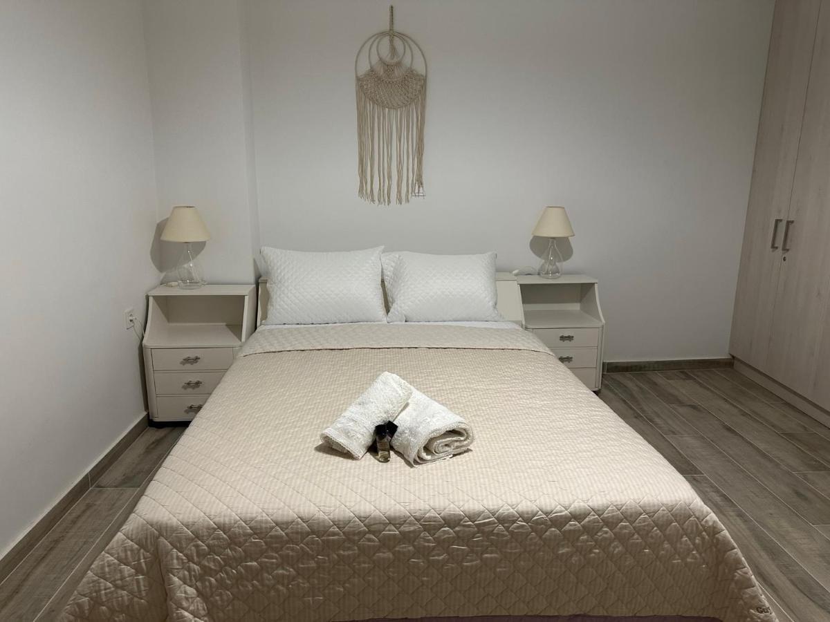 Piraiki Coastal Accommodation ピレウス エクステリア 写真