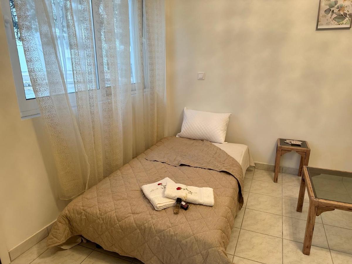 Piraiki Coastal Accommodation ピレウス エクステリア 写真