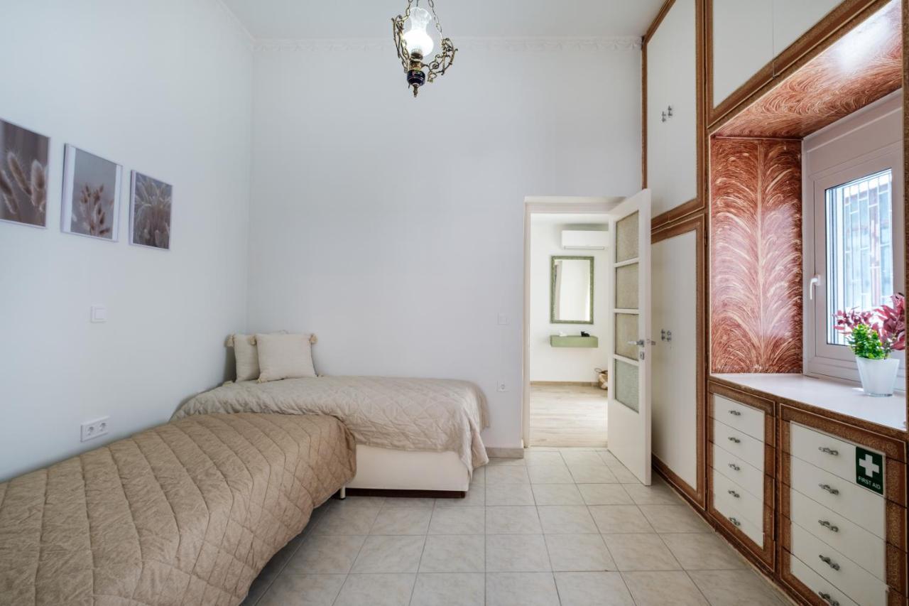 Piraiki Coastal Accommodation ピレウス エクステリア 写真